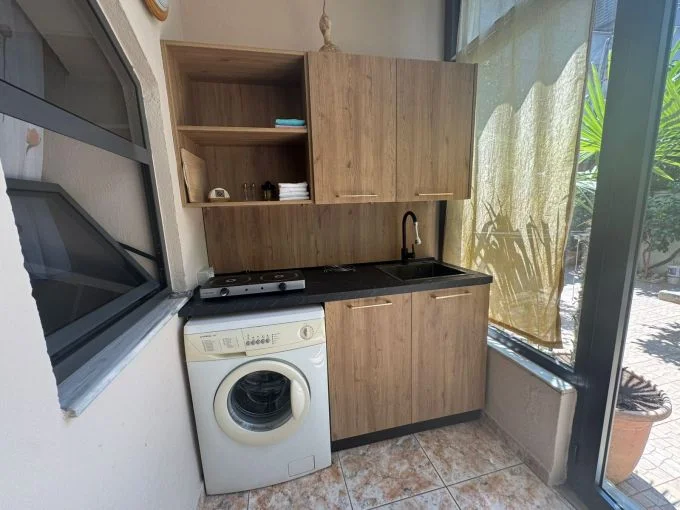 Tirane, jepet me qera garsonier Kati 1, 40 m² 350 € (Medreseja)
