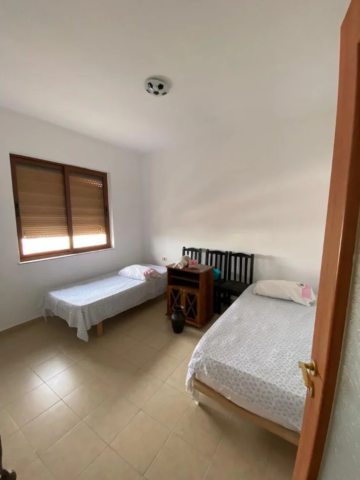 Tirane, jepet me qera apartament duplex Dublex Kati 6, 120 m² 540 € (Kristal Center)