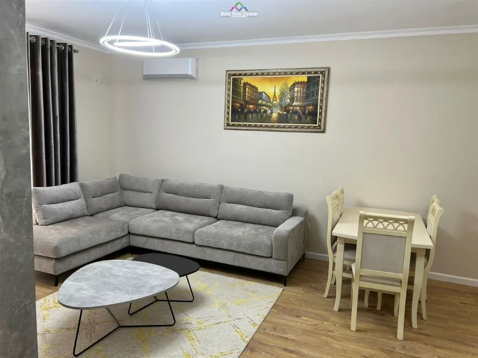 Tirane, jepet me qera apartament 2+1 Kati 2, 110 m² 800 € (rruga e elbasanit)