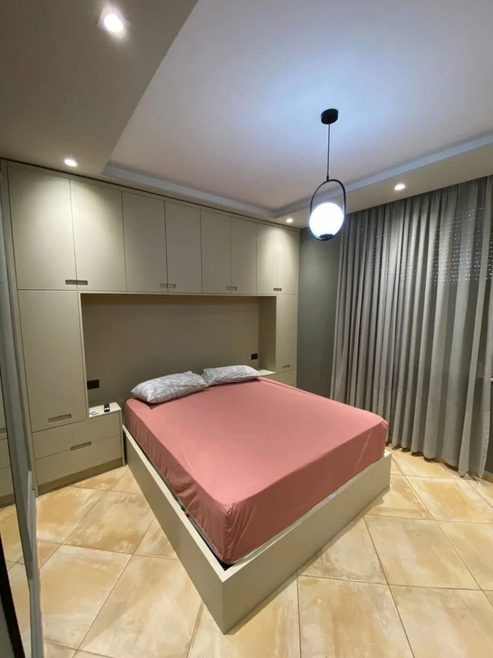 Tirane, jepet me qera apartament 1+1 Kati 3, 65 m² 500 € (Rezidenca kodra diellit 1)