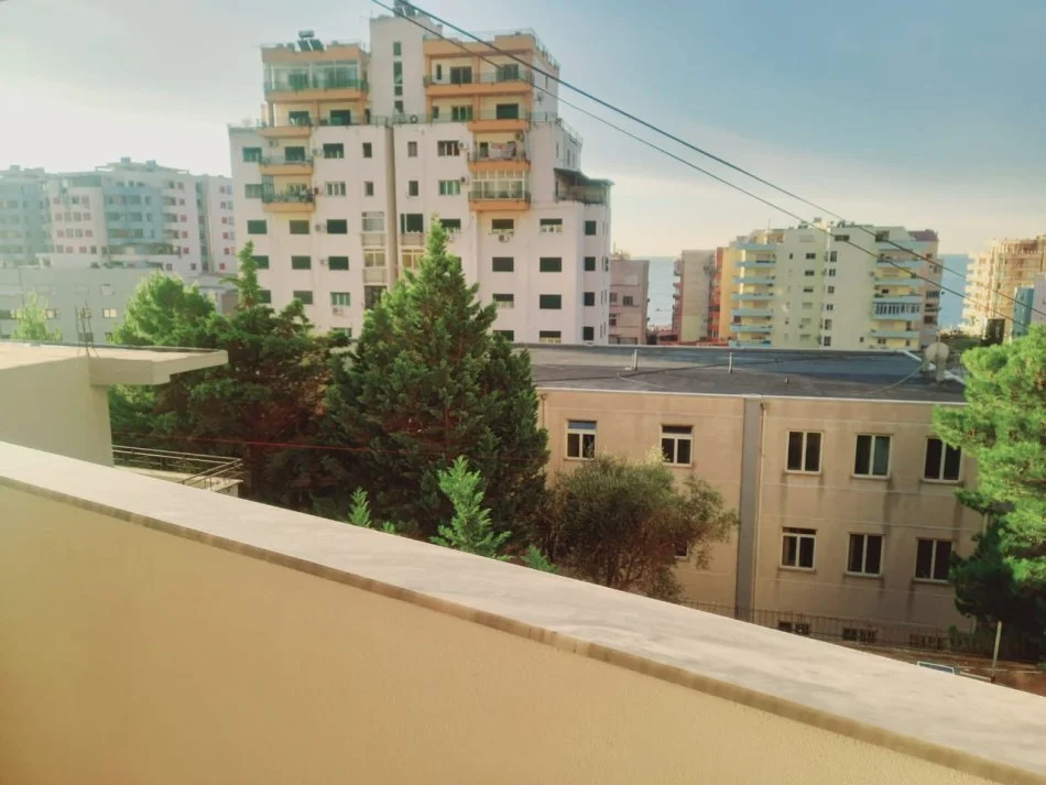 !!!DHENE!!!Durres, jap me qera apartament 1+1 Kati 3, 62 m² 320 € (Prane Shkolles Italiane, Vollga, Durres)