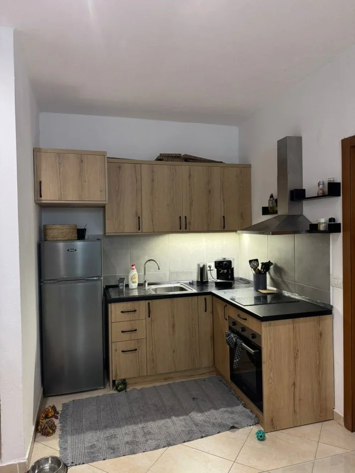 Durres, shitet garsonier 1+1 Kati 1, 65.000 € (Lagja 13 Durres)