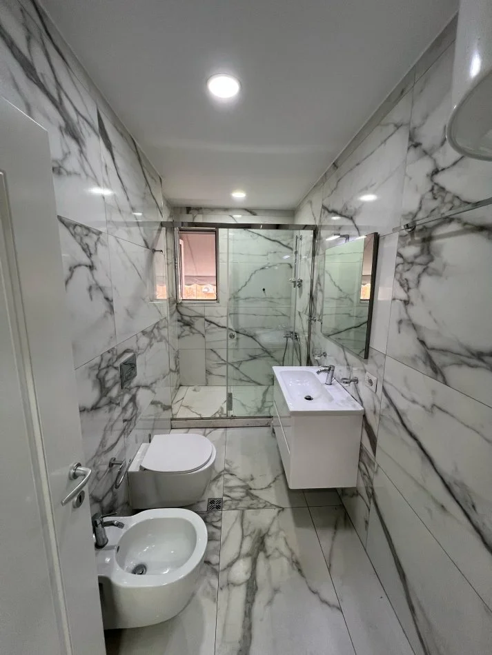 Tirane, shitet apartament 2+1 Kati 3, 83 m² 158.000 € (Rruga e Kavajes)