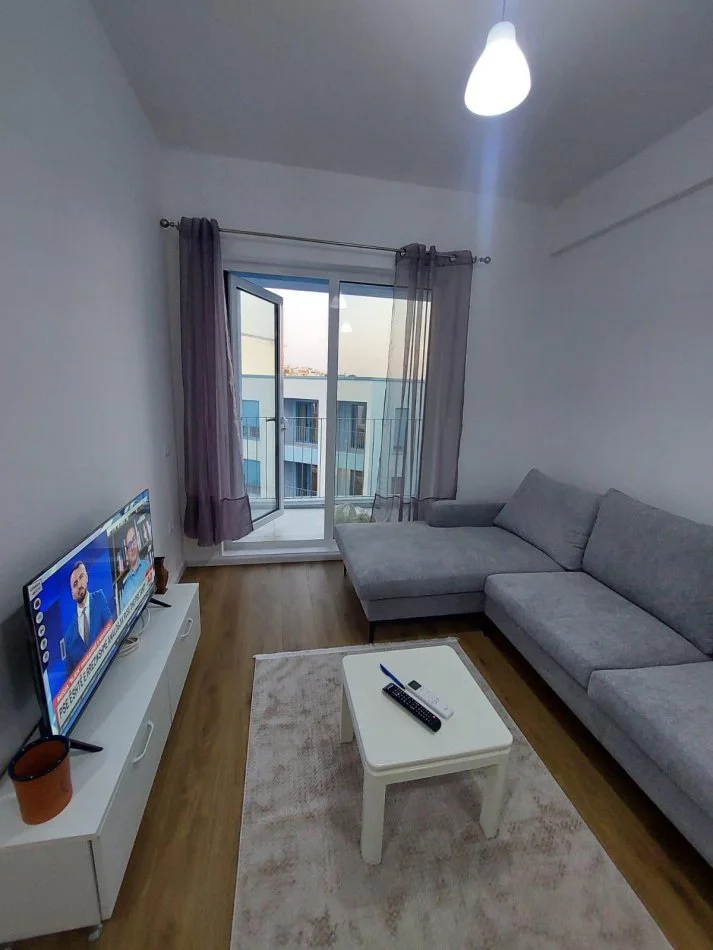 Tirane, jepet me qera apartament 1+1 Kati 2, 58 m² 420 € (Rezidenca OXA)