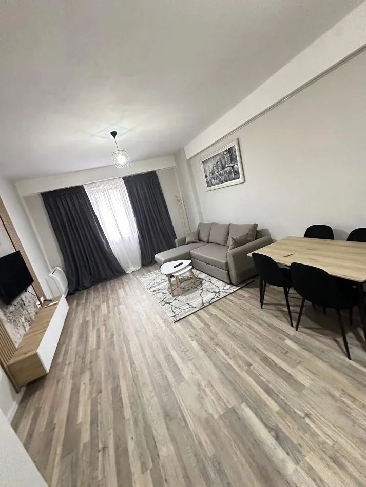 Tirane, jepet me qera apartament 1+1 Kati 1, 60 m² 500 € (Urban Gate)