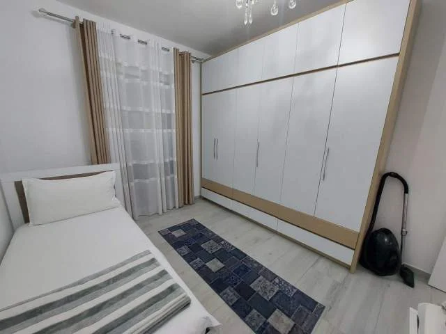 Tirane, shitet apartament 2+1+BLK Kati 3, 92 m² 140.000 Euro (rruga e dibres)