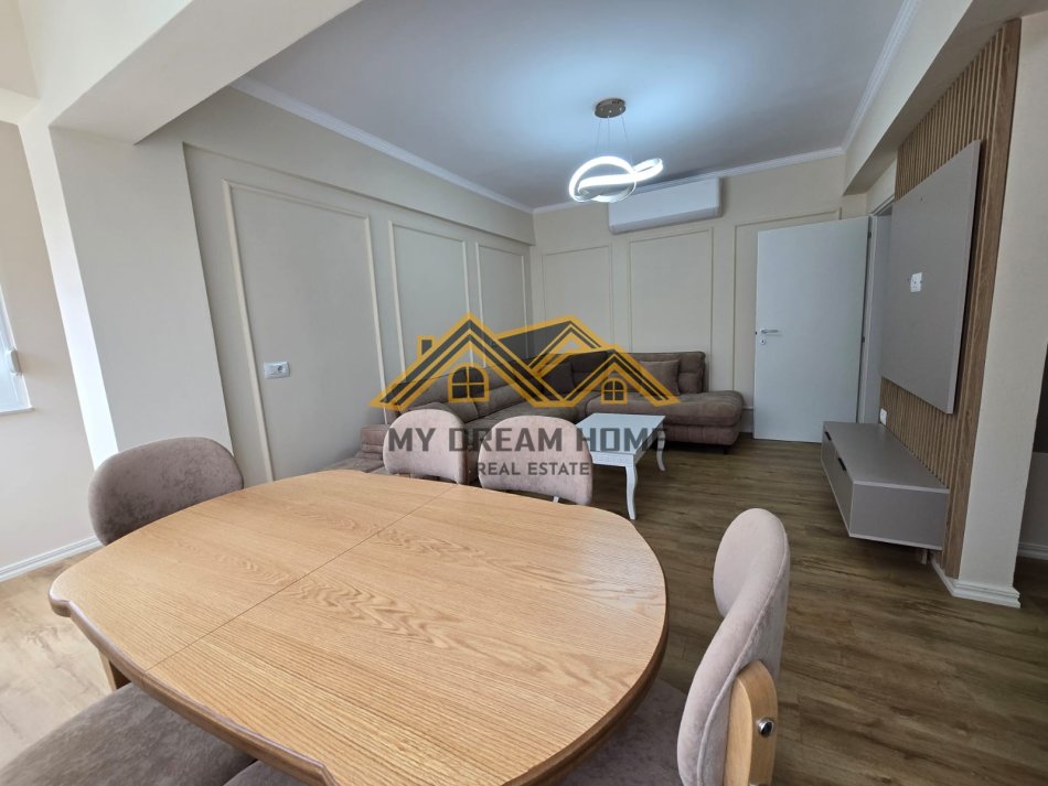 Durres, shitet apartament 2+1 Kati 3, 90 m² 180.000 € (QENDER)