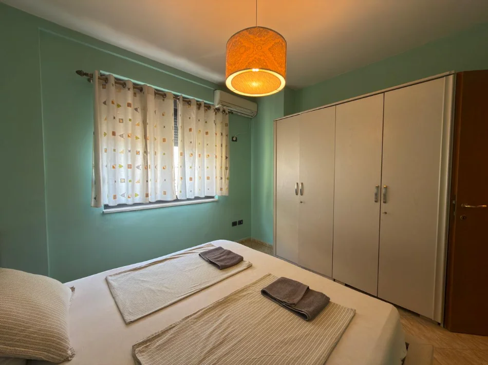 Tirane, jepet me qera 2+1+Ballkon Kati 9, 90 m² 700 € (9 kateshet)