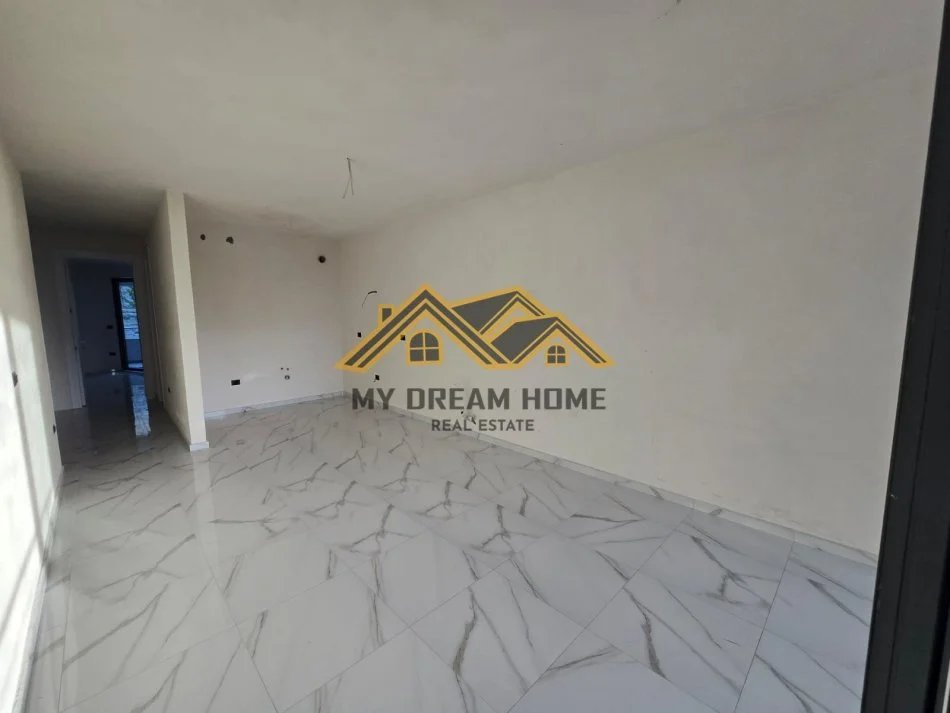Durres, shitet apartament 2+1 Kati 3, 138 m² 345.000 € (CURRILA)