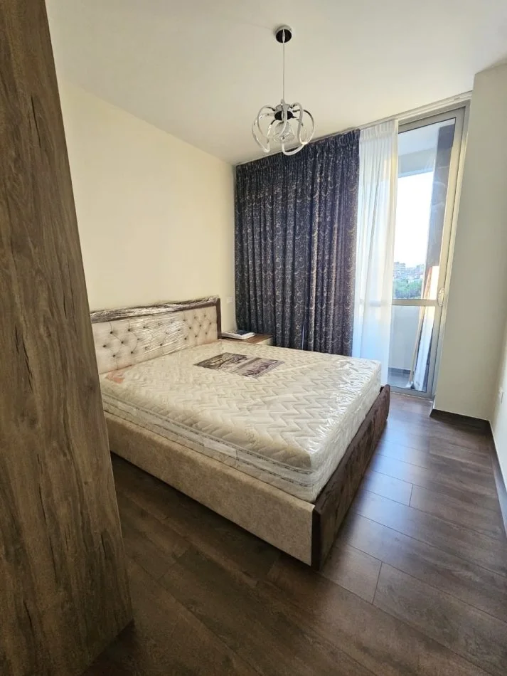 Tirane, jepet me qera apartament 2+1 Kati 3, 87 m² 700 € (Petro Nini Liarasi)