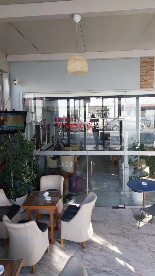 Tirane, jepet me qera ambjent biznesi Kati 0, 110 m² 800 € (Yzberisht)