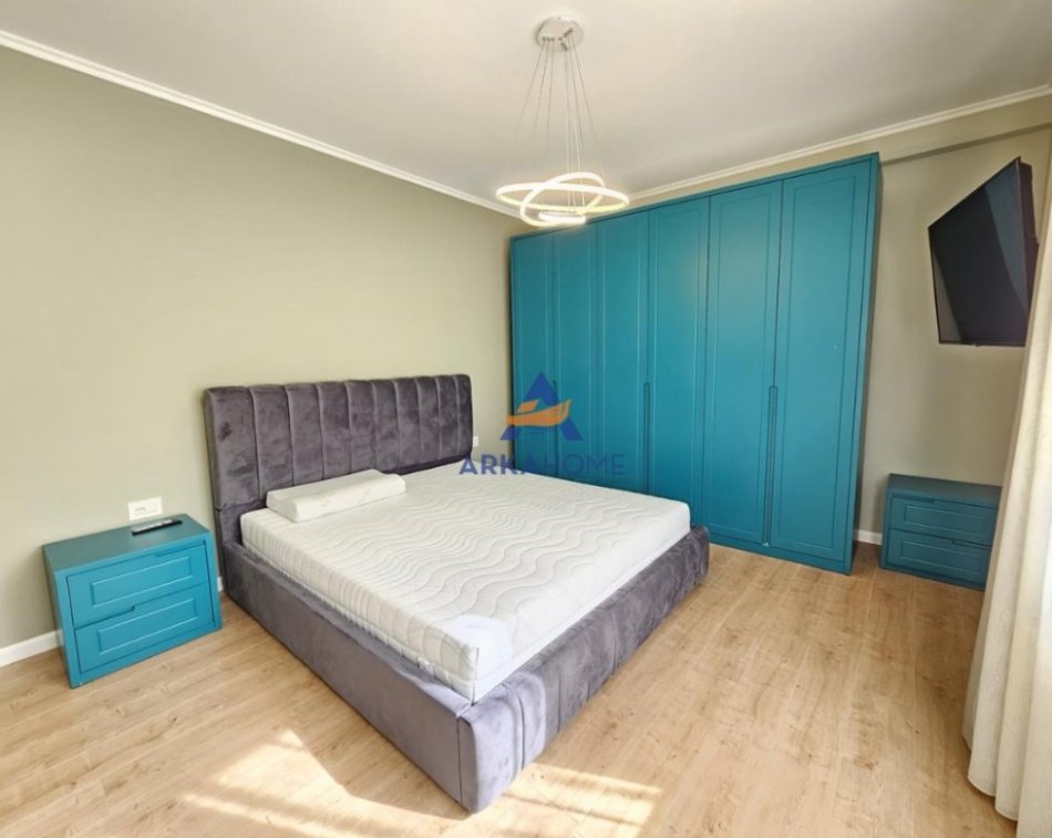 Tirane, shitet Vile 4+1+Aneks+Ballkon Kati 0, 300 m² 1.200.000 € (PRANE TEG-UT,REZIDENCA SECRET GARDEN)