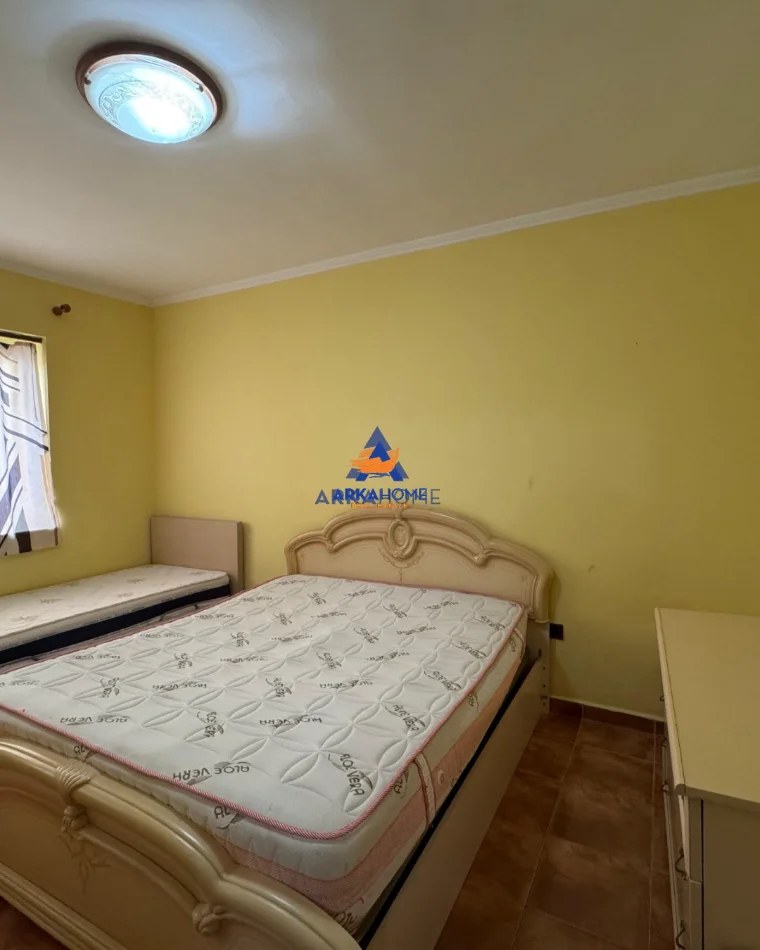Tirane, jepet me qera apartament 1+1+Ballkon Kati 5, 60 m² 500 € 