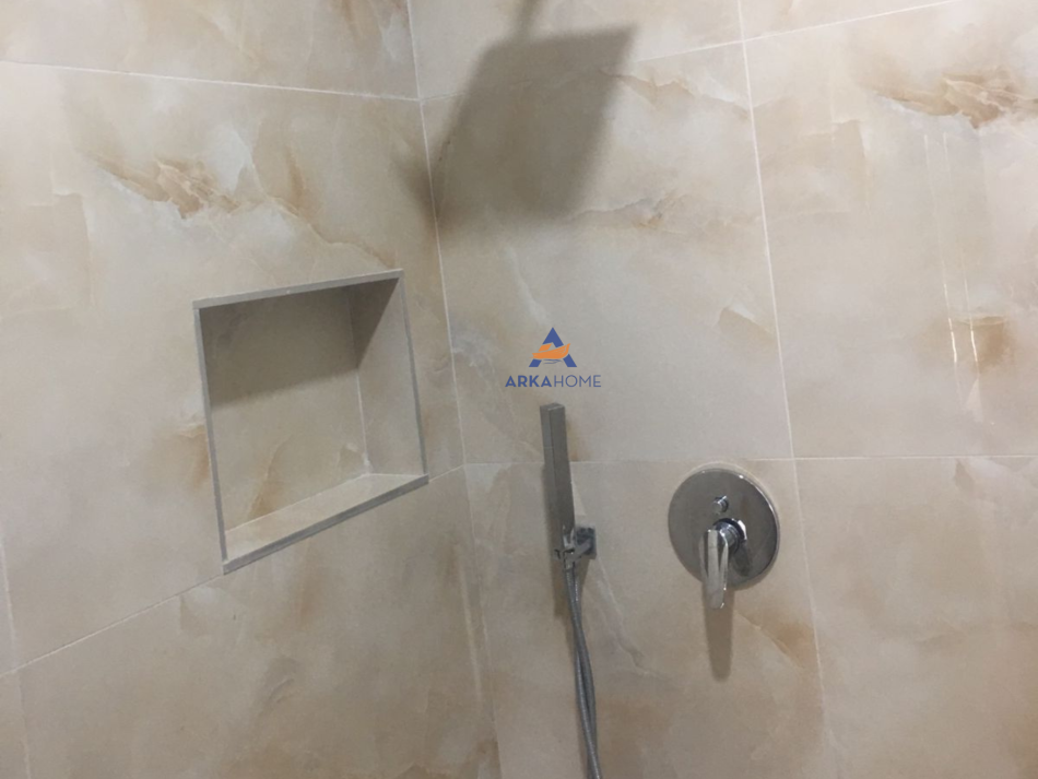 Tirane, jepet me qera apartament 1+1+Ballkon Kati 0, 80 m² 300 € (MISTO MAME)