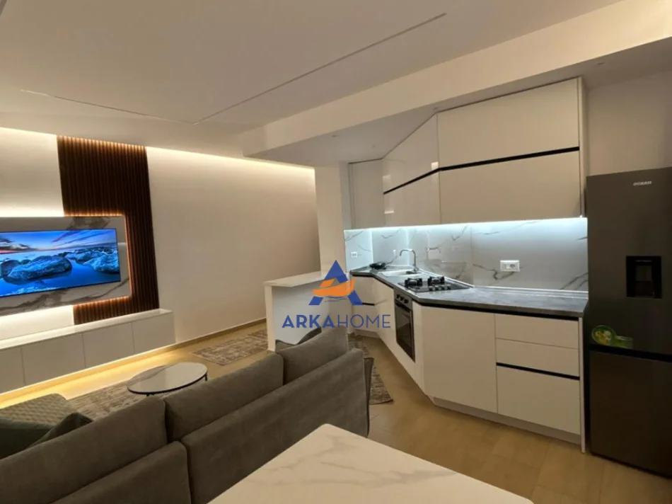 Tirane, jepet me qera apartament 1+1+Ballkon Kati 6, 64 m² 862 € 