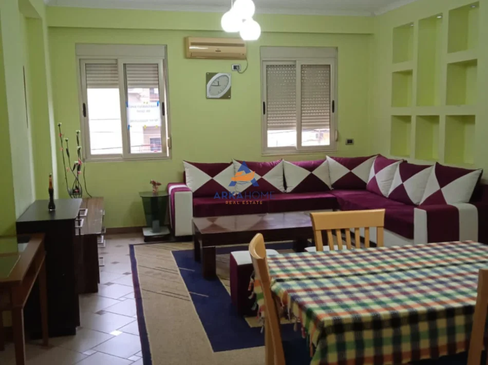 Tirane, jepet me qera apartament 2+1+Ballkon Kati 2, 74 m² 707 € (RRUGA E DURRESIT)