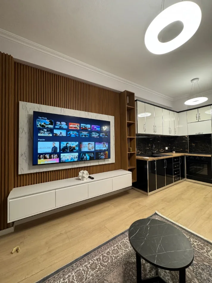 Tirane, jepet me qera apartament 1+1+Ballkon Kati 7, 70 m² 500 € (Astir/Rr.Teodor Keko)