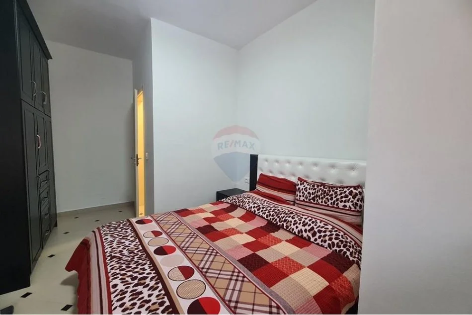 Tirane, jepet me qera apartament 2+1 Kati 6, 118 m² 500 € (Yzberisht 'KMY')
