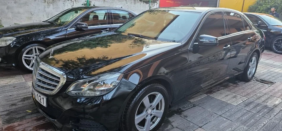 Shqiperi, shitet makine Mercdes - Benz Nafte, e zeze manuale Kondicioner 250.000 km 10.800 €
