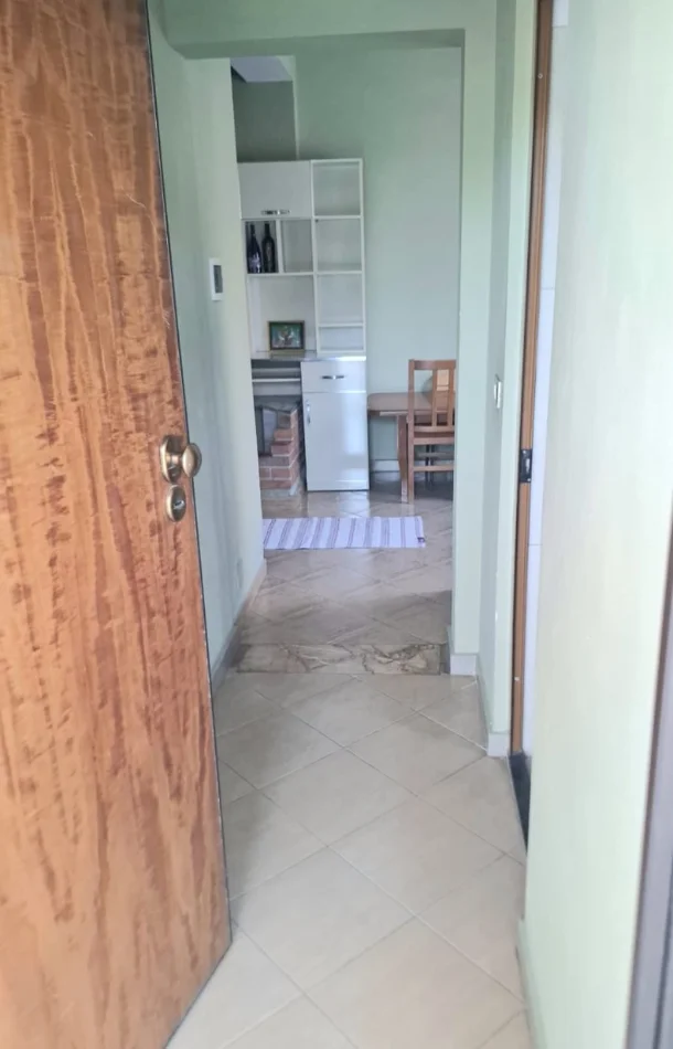 Tirane, jepet me qera apartament 1+1 Kati 2, 65 m² 450 € (Prane Vizion Plus ne Don Bosko)