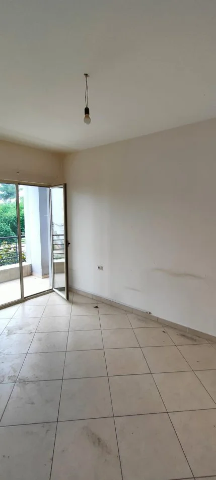 Tirane, jepet me qera apartament 2+1+Ballkon Kati 1, 90 m² 450 € (Don Bosco)
