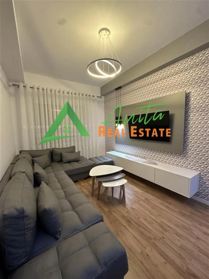 Tirane, jepet me qera apartament 2+1 Kati 5, 79 m² 550 € (Ali Demi)
