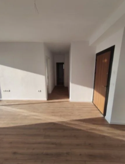 Tirane, shitet apartament 1+1+Ballkon Kati 4, 63 m² 80.340 € (Fresk)