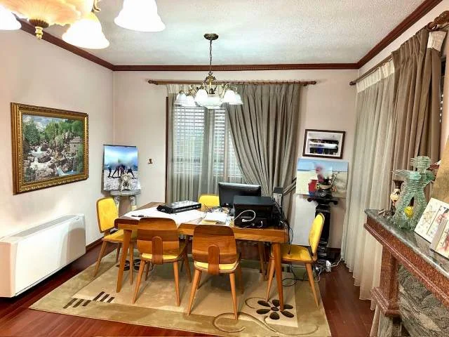 Tirane, jepet me qera Vile 5+1+A Kati 3, 500 m² 2.000 Euro (Institut Kamez afer Fakultetit)