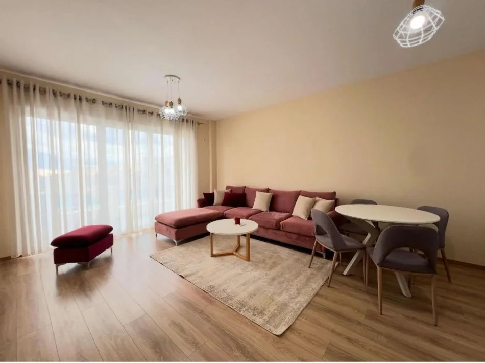 Tirane, jepet me qera apartament 2+1+Ballkon Kati 4, 110 m² 550 € (Kompleksi Mateo Kopshti Zoologjik)