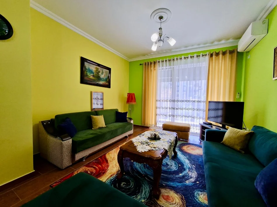 Tirane, jepet me qera apartament 1+1 Kati 2, 70 m² 500 € (21 Dhjetori , rruga Frosina Plaku)