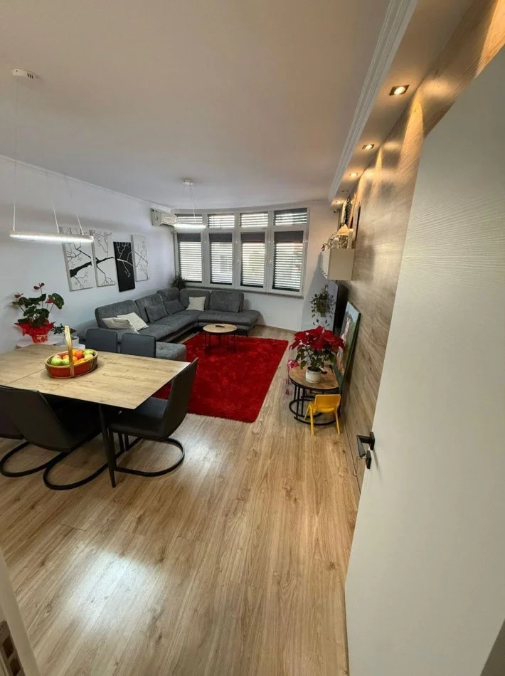 Tirane, shitet apartament 2+1 Kati 3, 115 m² 190.000 € (Astir)