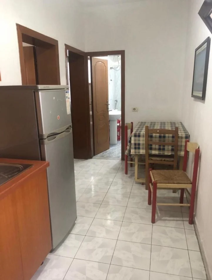 Tirane, jepet me qera Vile 2+1 Kati 2, 35.000 € (Shkolla Bashkuar)