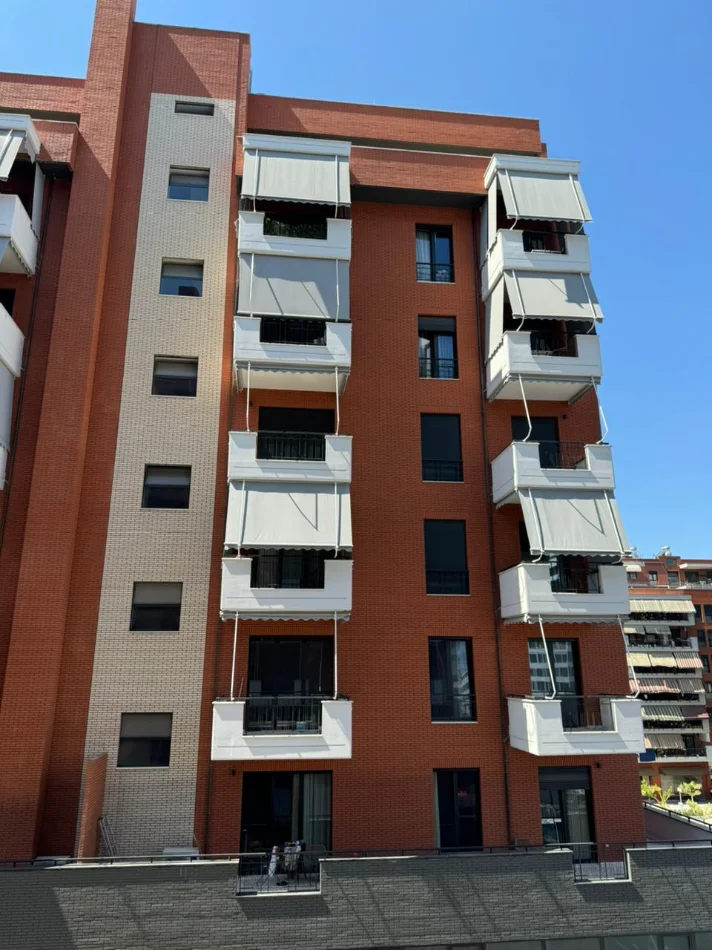 Tirane, shitet apartament 1+1 , 71 m² 209.000 € (delijorgji)