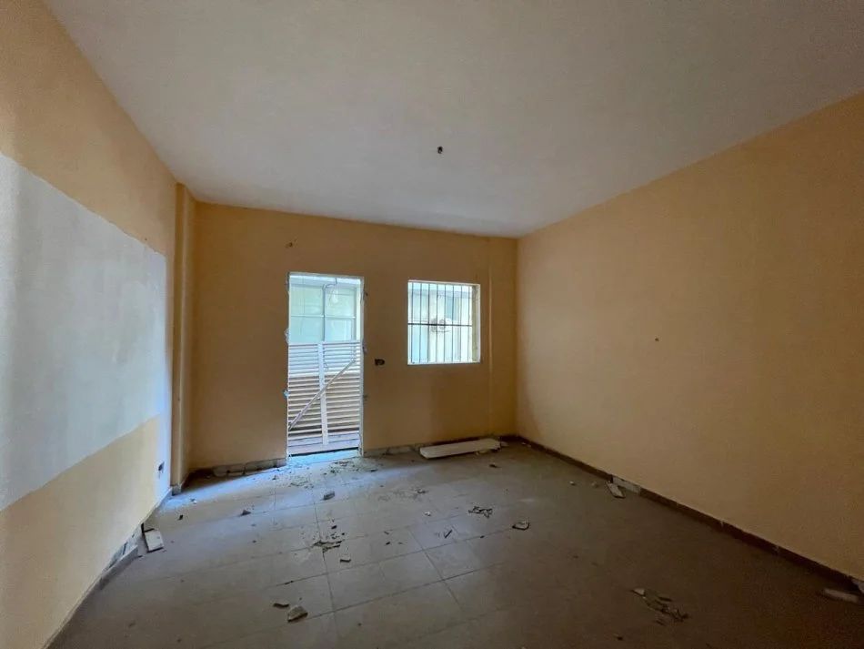 Durres, shitet apartament 2+1 Kati 1, 85 m² 109.000 €