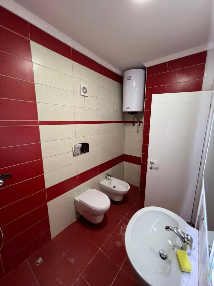 Tirane, shitet apartament 1+1+Ballkon Kati 9, 65 m² 86.000 € (MISTO MAME)