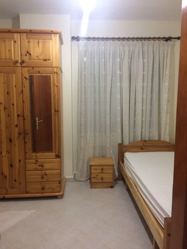 Tirane, jepet me qera apartament 2+1 Kati 4, 84 m² 400 €