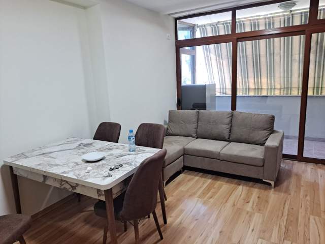 Tirane, jepet me qera apartament 1+1+A+BLK Kati 3, 80 m² 400 Euro (Rruga durrsit)