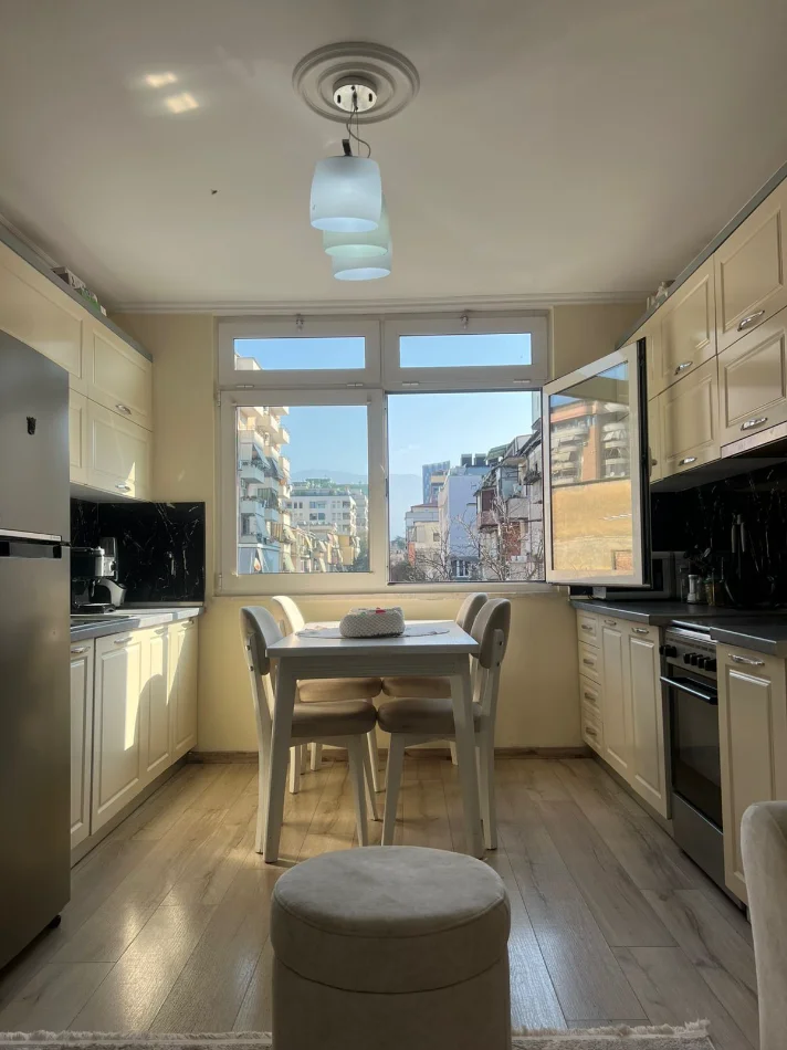 Tirane, shitet apartament 2+1 , 60 m² 261.233 € (Rruga Sulejman Delvina)