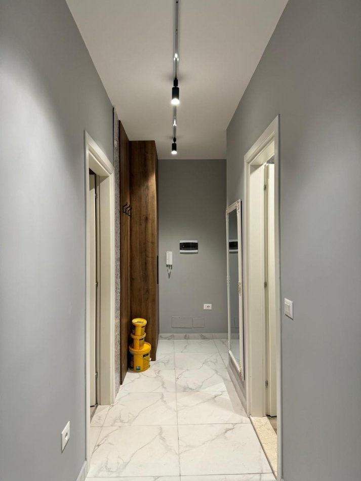 Tirane, jepet me qera apartament 2+1 Kati 9, 80 m² 750 € (Trio tower)