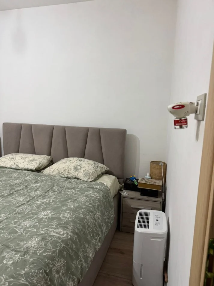 Tirane, jepet me qera apartament 1+1+Ballkon Kati 3, 60 m² 400 € (Varri Bamit ,rruga xhanfize keko)