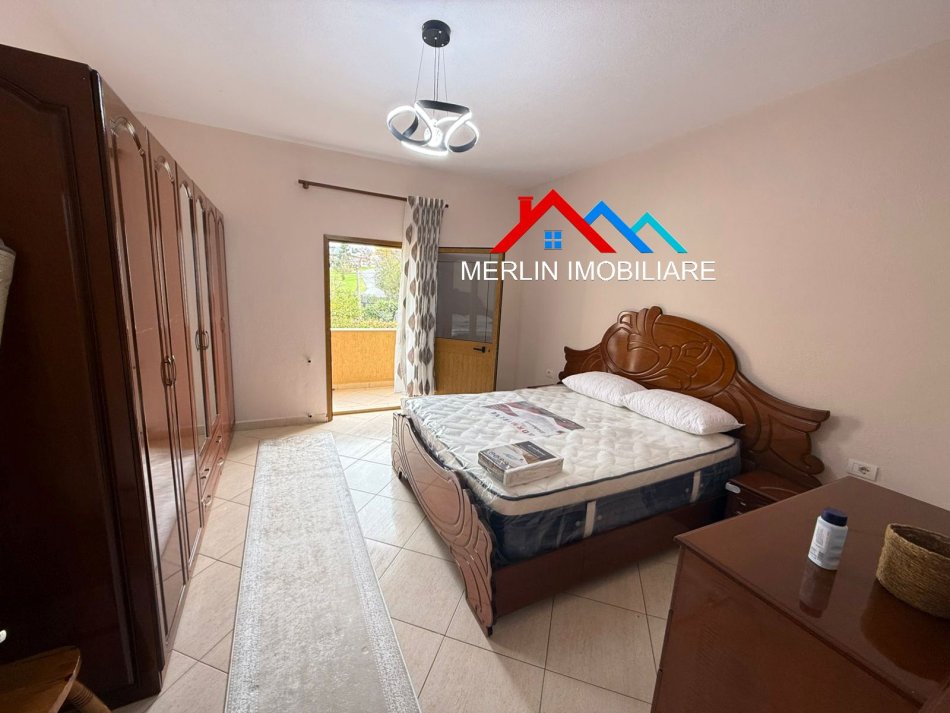 Tirane, jepet me qera apartament 2+1+Ballkon Kati 2, 120 m² 465 € (RRUGA HAKI SHEHU,AMBASADA TURKE)