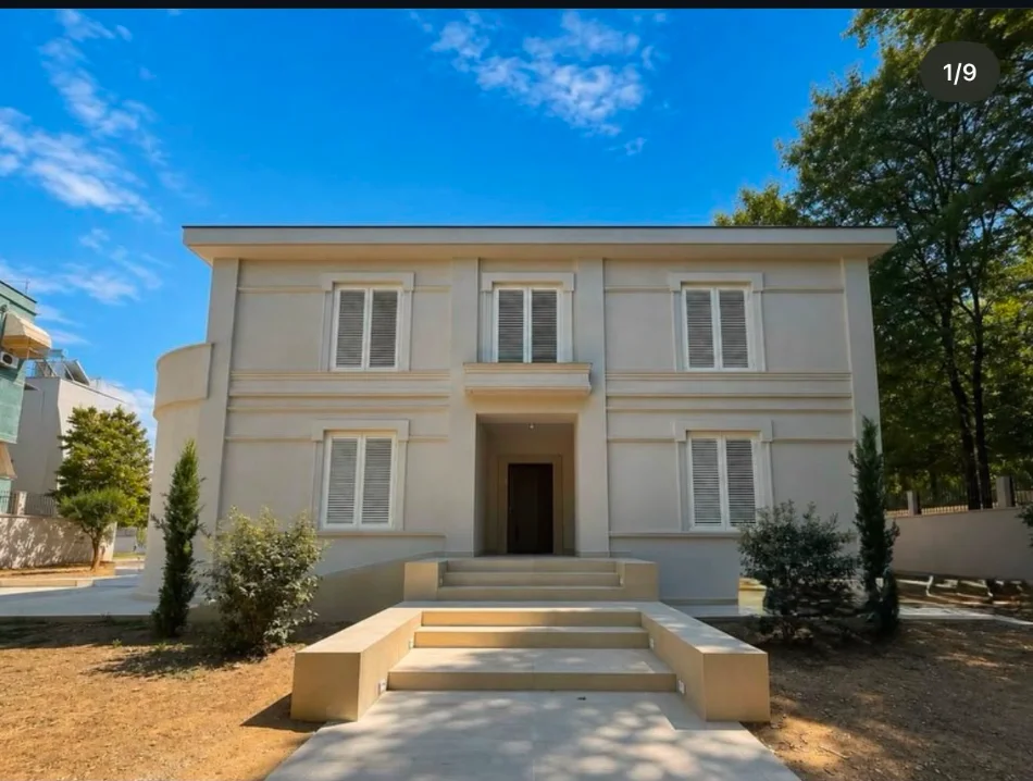 Tirane, jepet me qera Vile Kati 2, 430 m² 9.000 € (RRUGA E ELBASANIT)