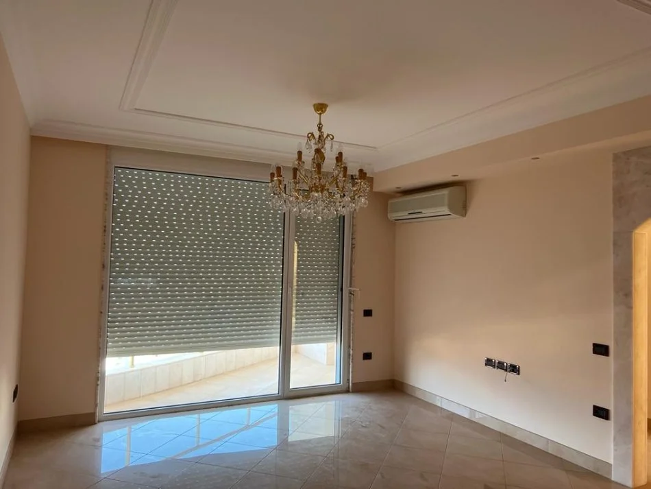 Sarande, shitet apartament+verande | Penthouse 1+1+Aneks+Ballkon Kati 1, 105 m² (Rruga Bilal Golemi)