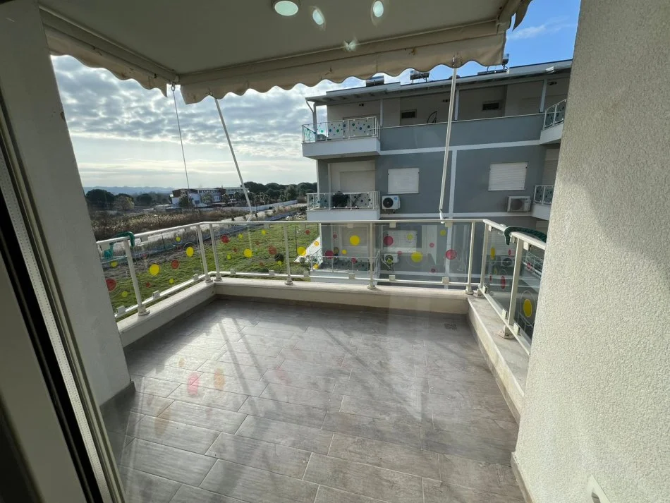 Durres, shitet apartament 2+1+Ballkon Kati 3, 88 m² 215.000 € (GJIRI LALZIT)