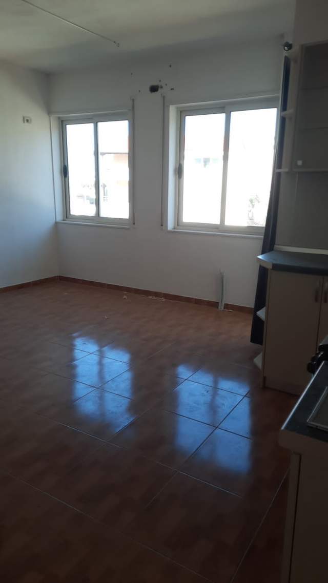 Tirane, jepet me qera apartament 2+1+BLK Kati 3, 100 m² 300 Euro (Fresk)