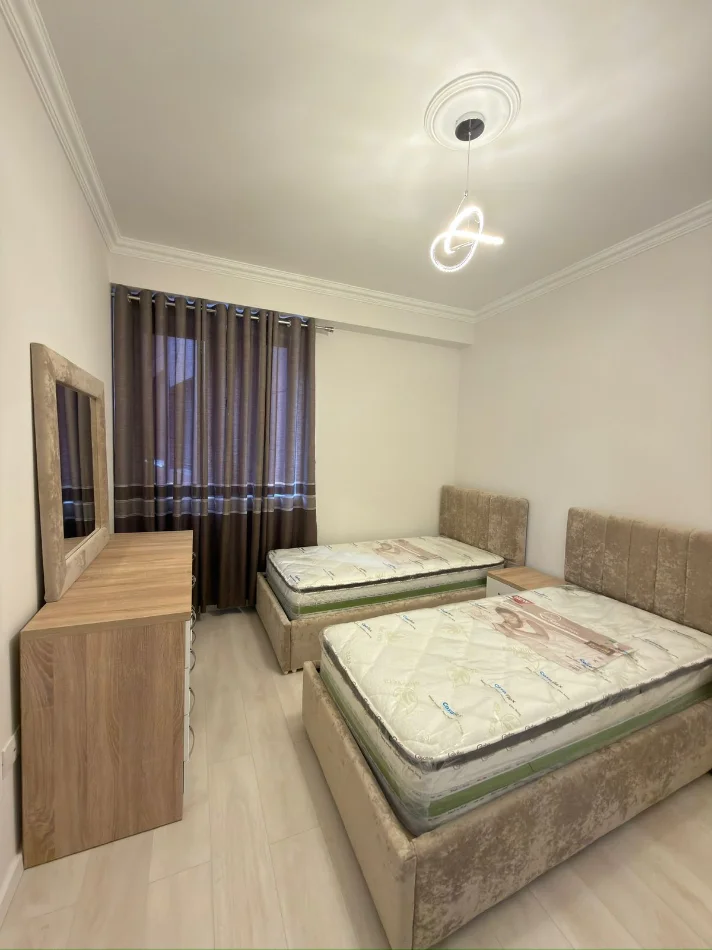 Tirane, jepet me qera apartament Kati 3, 
