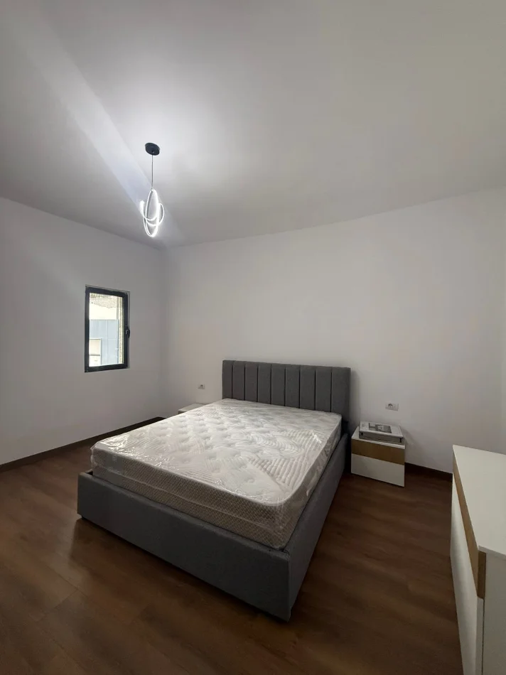 Tirane, jepet me qera apartament 2+1 Kati 2, 100 m² 650 € (Don Bosko)