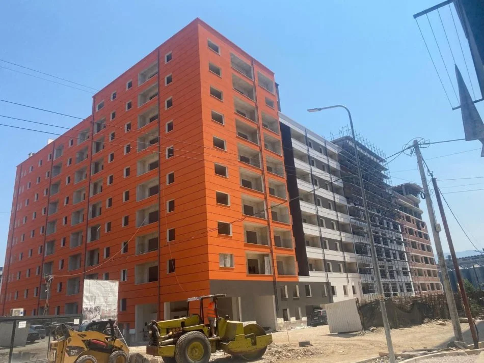 Tirane, shitet apartament 1+1 Kati 2, 74 m² 88.248 € (Yzberisht)