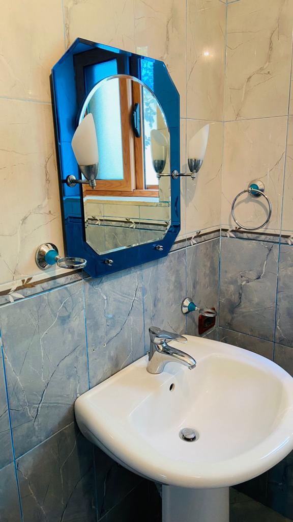 Tirane, jepet me qera 2+1+BLK Kati 2, 136 m² 350 Euro (Dalip Topi)
