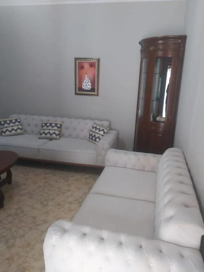 Tirane, jepet me qera shtepi 2 Katshe , 160 m² 400 € (Rruga Niko Avrami)
